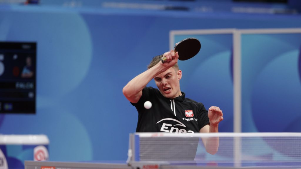 Read more about the article Miłosz Redzimski bliski pokonania Mistrza Świata i Europy w deblu Falcka