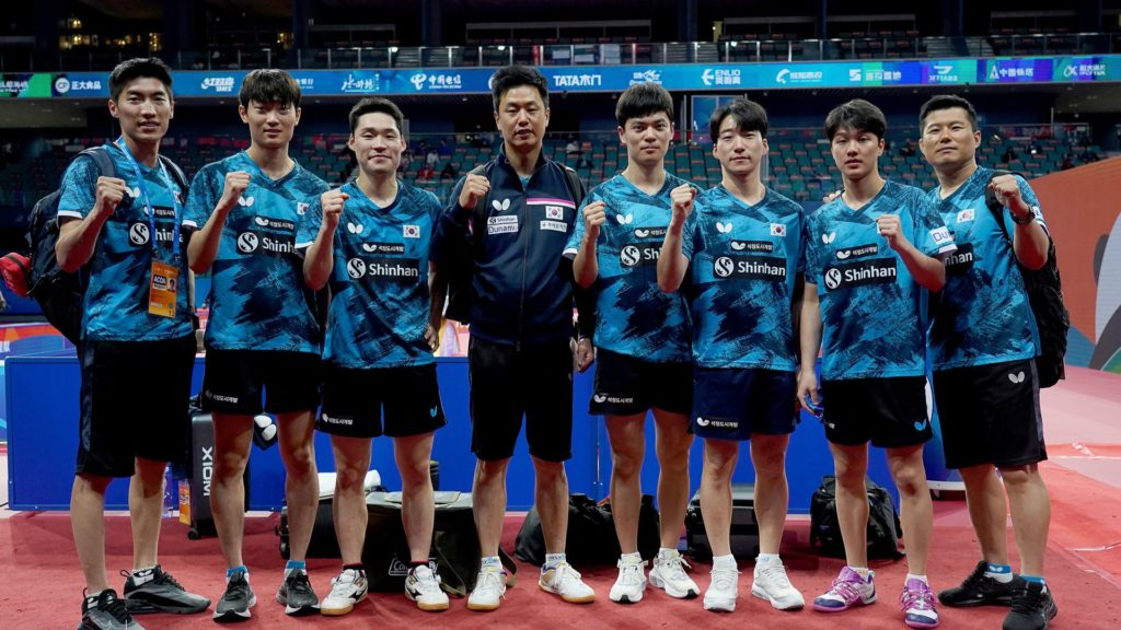 Read more about the article An Jaehyun i Hwang Minha z medalami Drużynowych Mistrzostw Świata