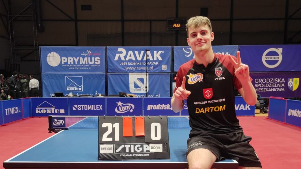 Read more about the article Zwycięski powrót Badowskiego i “oczko” Redzimskiego. Awans Olimpii-Unii