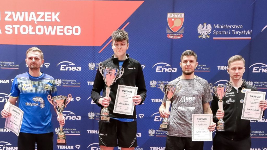 Read more about the article Zalewski zrewanżował się Sokołowskiemu i pierwszy raz pokonał Lewandowskiego