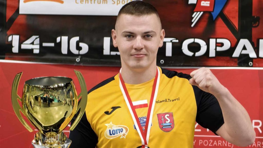 Read more about the article Piotr Cyrnek przenosi się do drużyny Petra Korbela