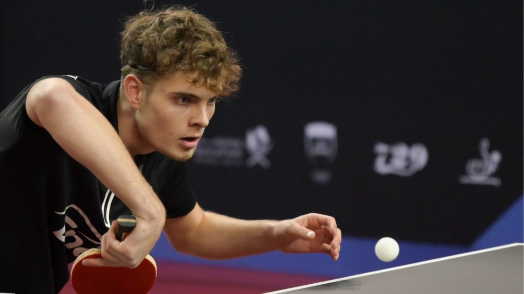 Read more about the article Miłosz Redzimski zaczął od pechowej porażki