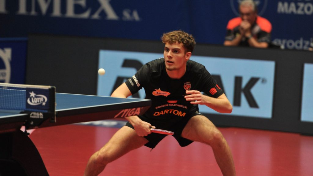 Read more about the article Awans Miłosza Redzimskiego na 5 miejsce w światowym rankingu U-19